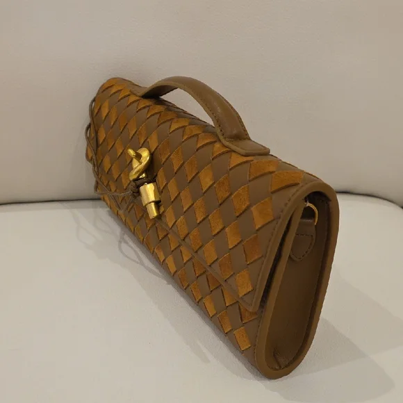 Elegant Leather Cashmere Tan Woven Clutch - Picture 3 of 10